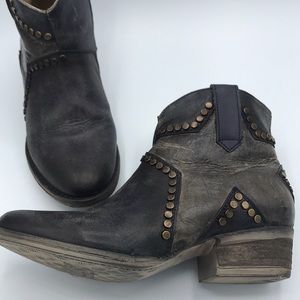 Circle G boots with studded star